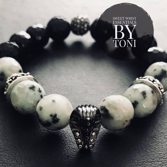 Sweet Wrist Essentials - Picture 3 of 3